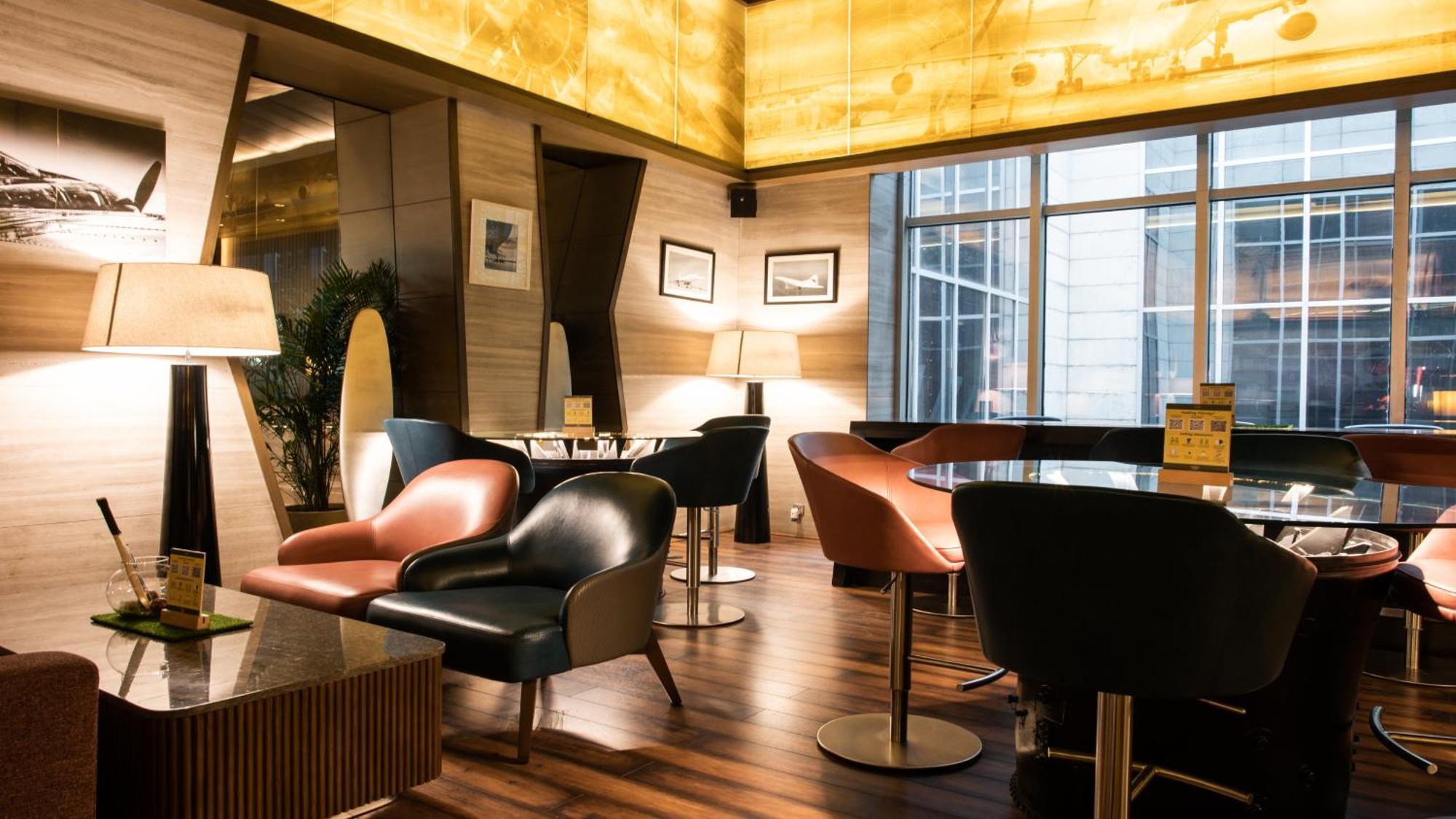 Holiday Inn New Delhi Aerocity By Ihg Exterior foto The lounge at the airport